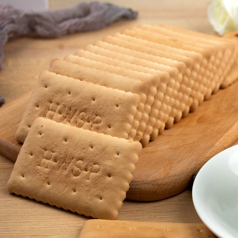 钙奶饼干小包装整箱浓乳冲泡老人式韧性薄脆饼干酥性早餐饼干散装 10