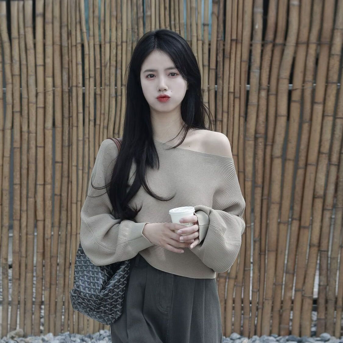 禾甫微胖遮臀显瘦梨形身材穿搭套装早春女装茶系一整套大码mm减龄遮肉