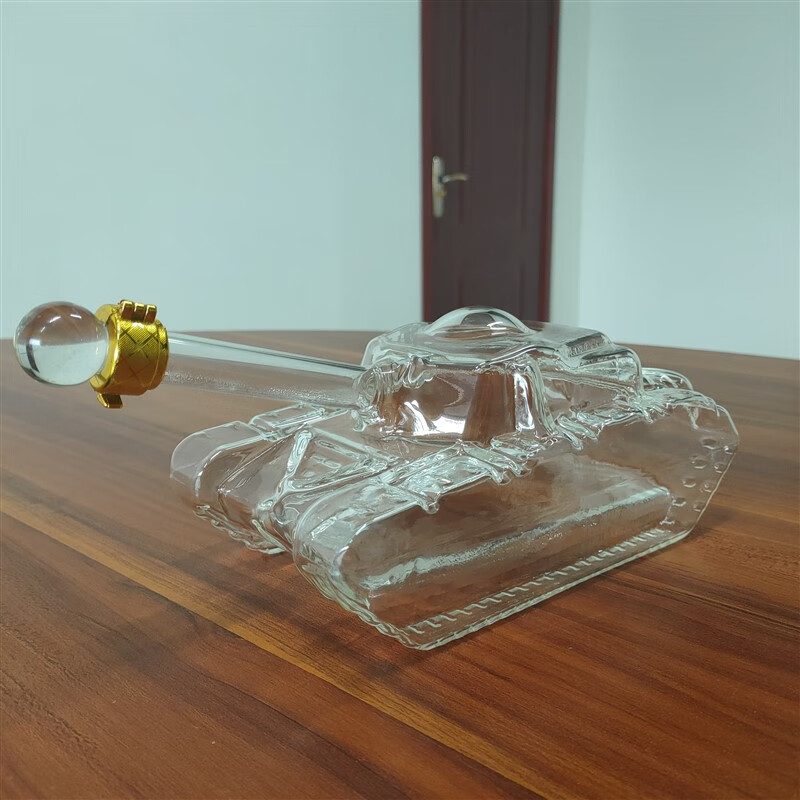 惠利得坦克酒瓶 坦酒瓶 精美异形高硼硅玻璃醒酒器 创意泡酒1000m 500