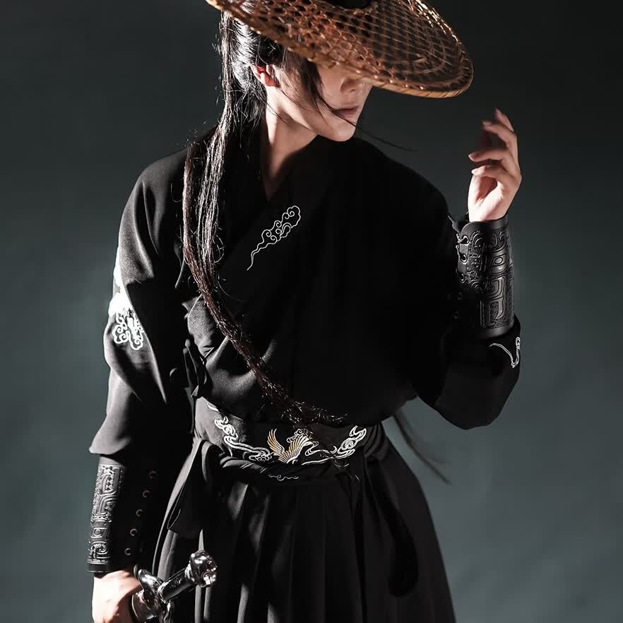 妙优可汉服男装古风侠客帅气刺绣交领男女黑红交领全套酷飒侠汉服古装 黑色鹤鸣全套衣服+护腕 L属于什么档次？