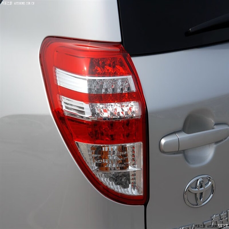 派钦适用于丰田09 10 11 12 13款rav4后尾灯半总成 rav4刹车灯尾箱灯
