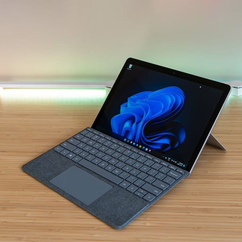 微软Surface Go1/2/3/4 商务办公便携出差10.5英寸学习娱乐二合一平板笔记本电脑 22款Go3 i3 8G 256G 带键盘 95成新