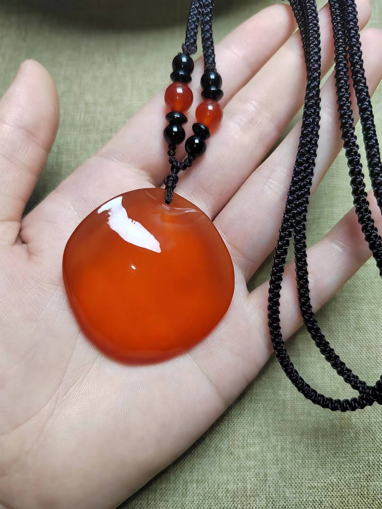 思赞青鱼石成品吊坠大克重12-17克之间送吊坠绳款 13克左右成品一个