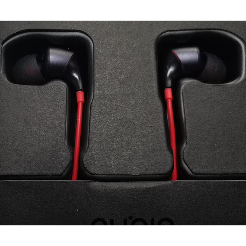 努比亚 律音耳机（新版） 黑色  3.5接口耳机  线控耳机