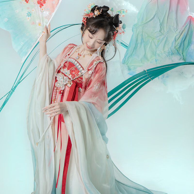 十三余小豆蔻儿[鸢与云起]端午款大袖衫渐变色齐胸裙唐制汉服女夏 披帛(45天发货) M属于什么档次？