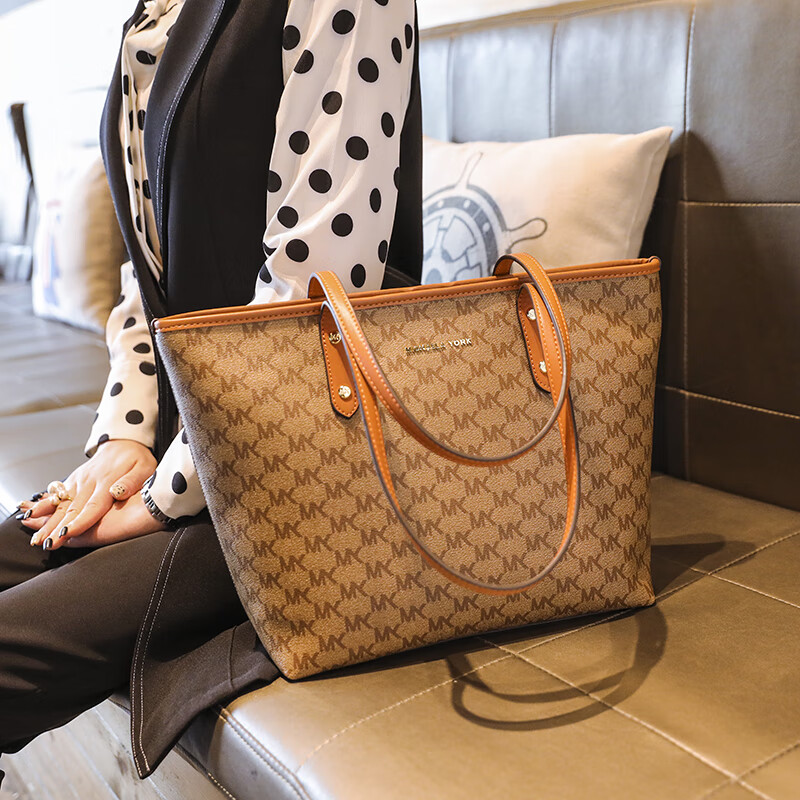 酷奇袋鼠托特大包高级感包包女2023新款潮单肩手提大容量 杏色