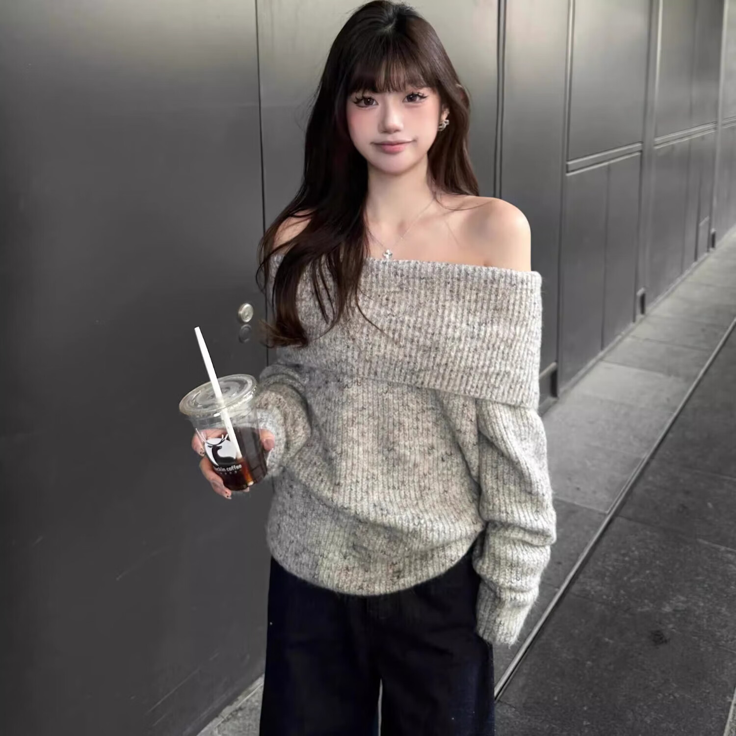 LDBE一字肩韩系灰色毛衣女秋冬新款慵懒风宽松显瘦长袖针织套头上衣潮 灰色 均码 80-120斤