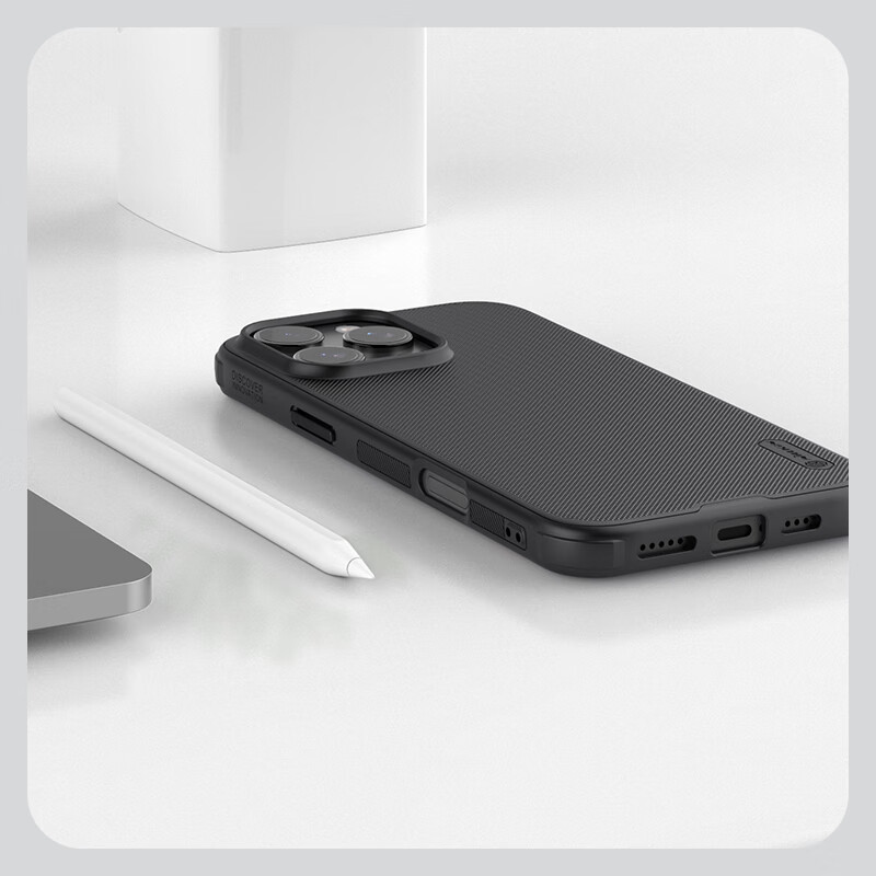 耐尔金 苹果iPhone16 Pro手机壳 磨砂防滑全包防摔磁吸保护套镜头加高轻薄简约硬壳软边 护盾Pro【普通版】黑色