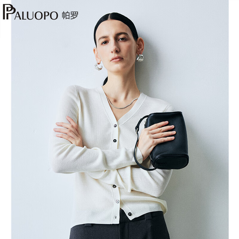 帕罗(PALUOPO)【精纺可机洗】秋冬新款v领纯羊毛开衫女针织衫毛衣60支扬子纱 白色 S 155/95
