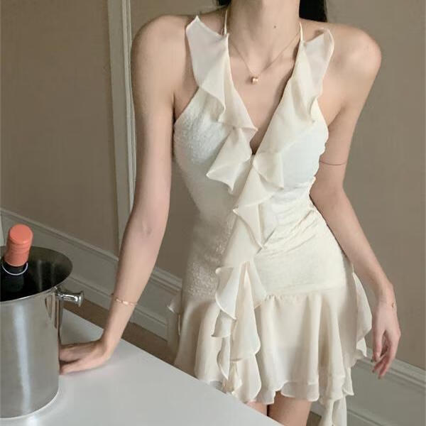 外穿显身材女士连衣裙夏季气质甜辣妹挂脖v领仙 杏色 xs 胸围66微弹