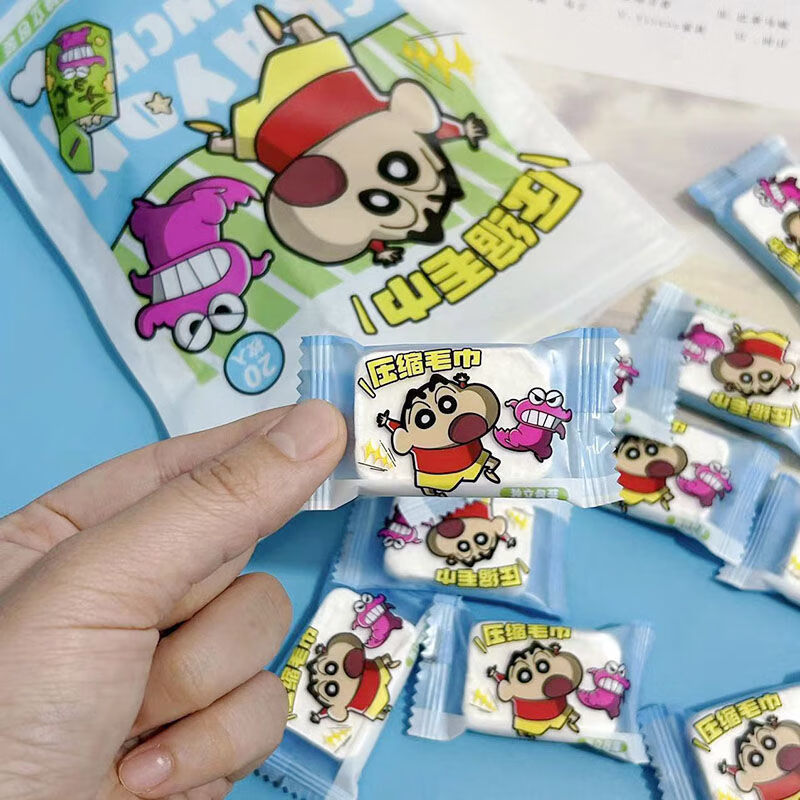 宰搂三丽鸥KT猫压缩毛巾旅行外出便携式可爱卡通学生厚洗脸巾 主图款 1粒体验装不是一袋哦贵在运