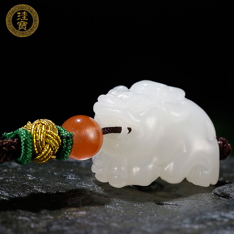 珪宝和田玉貔貅挂件羊脂白玉车挂包挂玉石平安玉佩玉器配饰 附证书
