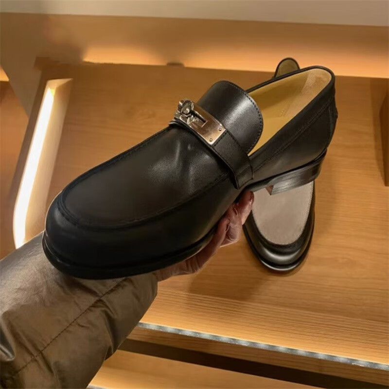 爱马仕(hermes)24新款男鞋经典镀钯kelly鞋扣小牛皮日常休闲舒适乐福