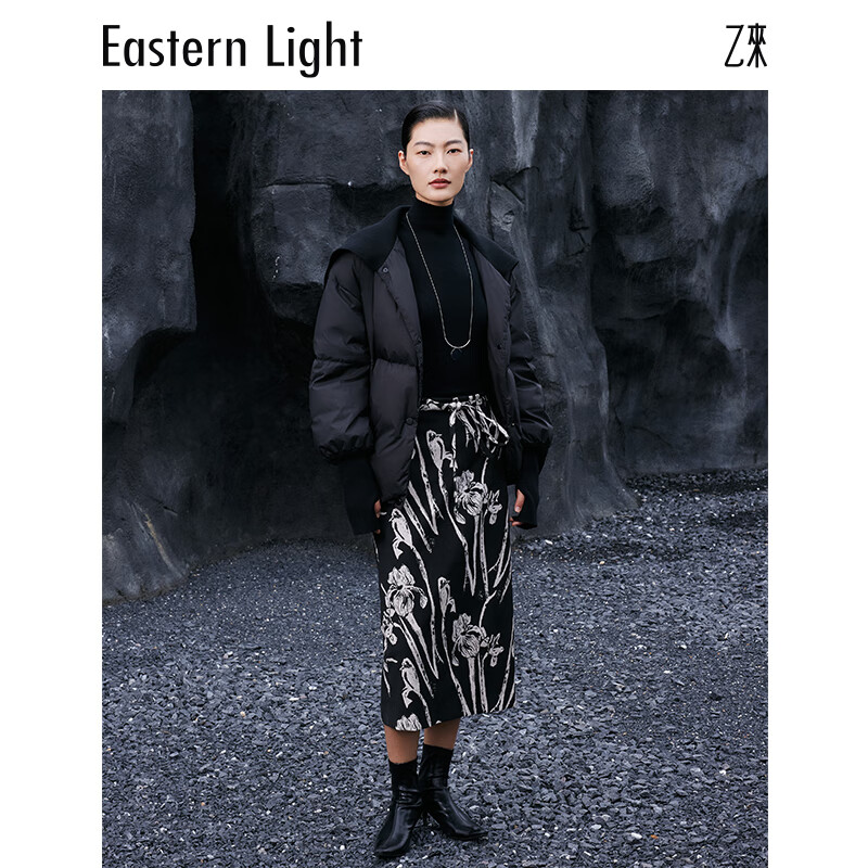 乙来（EASTERN LIGHT）【甄选90大朵白鸭绒】羽绒服女装冬季短款厚上衣外套新年战袍 优雅黑 L