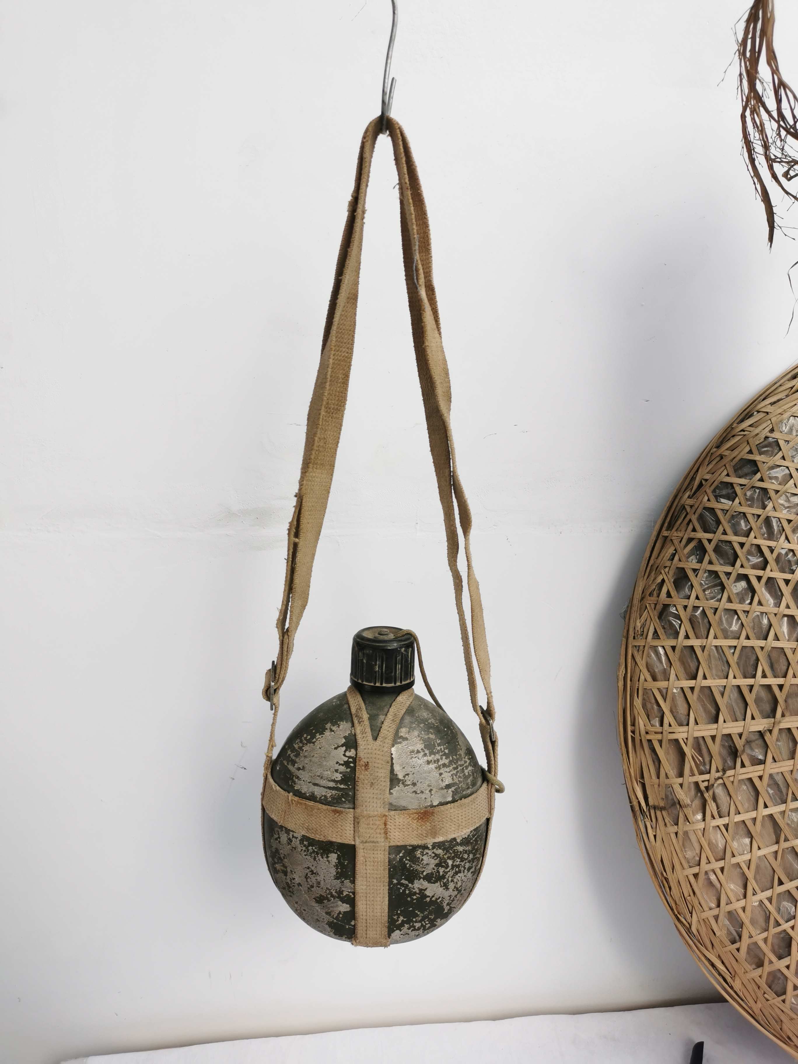 周末岛文化老物摆件 红色革命件行旧马灯冲锋号纪念品装饰品道具怀