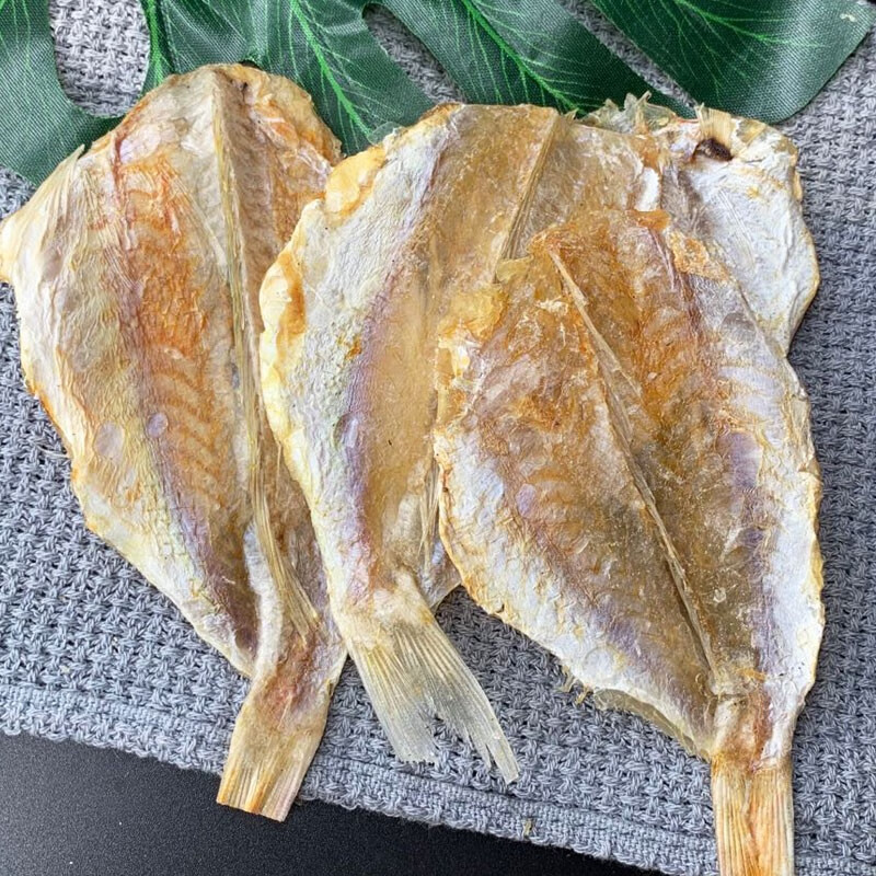 三人港自然晾晒金针鱼干