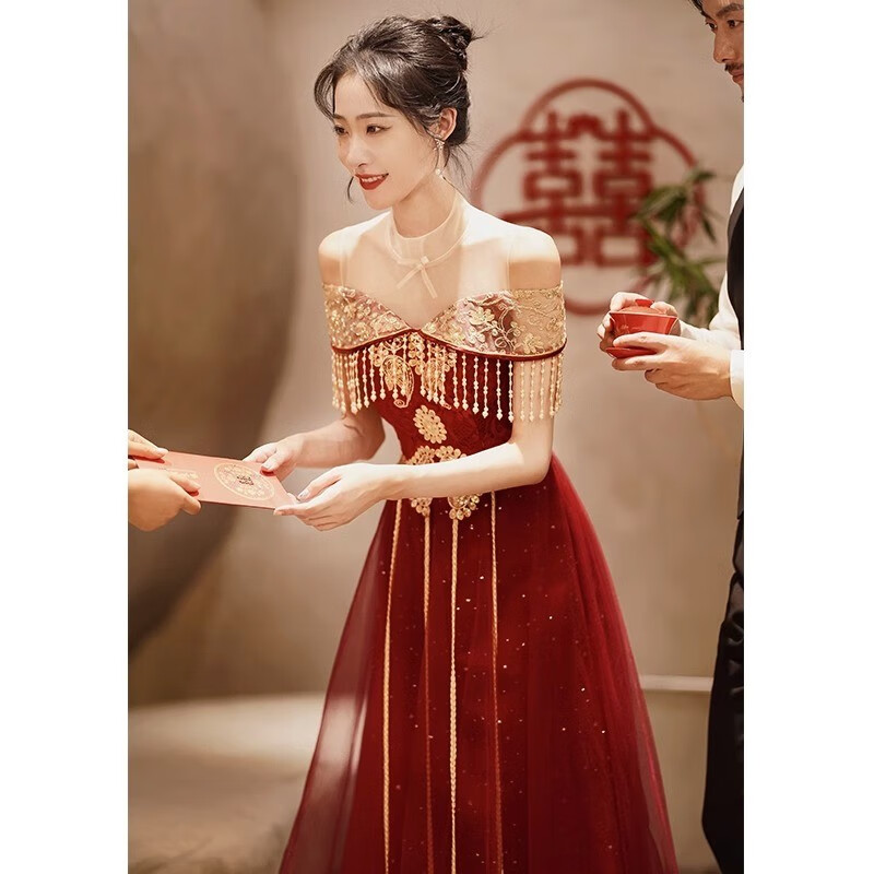 妙夕漫敬酒服新娘2023新款大气高级感酒红色结婚中式礼服裙秀禾服女夏季 一字肩大V酒红色长款 L 礼服偏小 请先咨询客服高性价比高么？