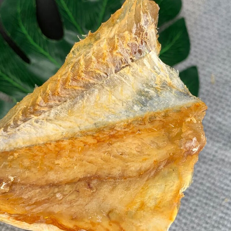 三人港自然晾晒金针鱼干