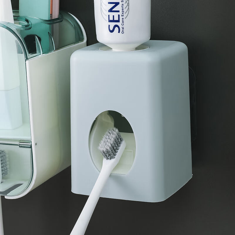 欧伊曼得  牙刷架套装免打孔牙刷杯漱口杯女卫生间家用刷牙杯架牙刷置物架 挤牙膏器