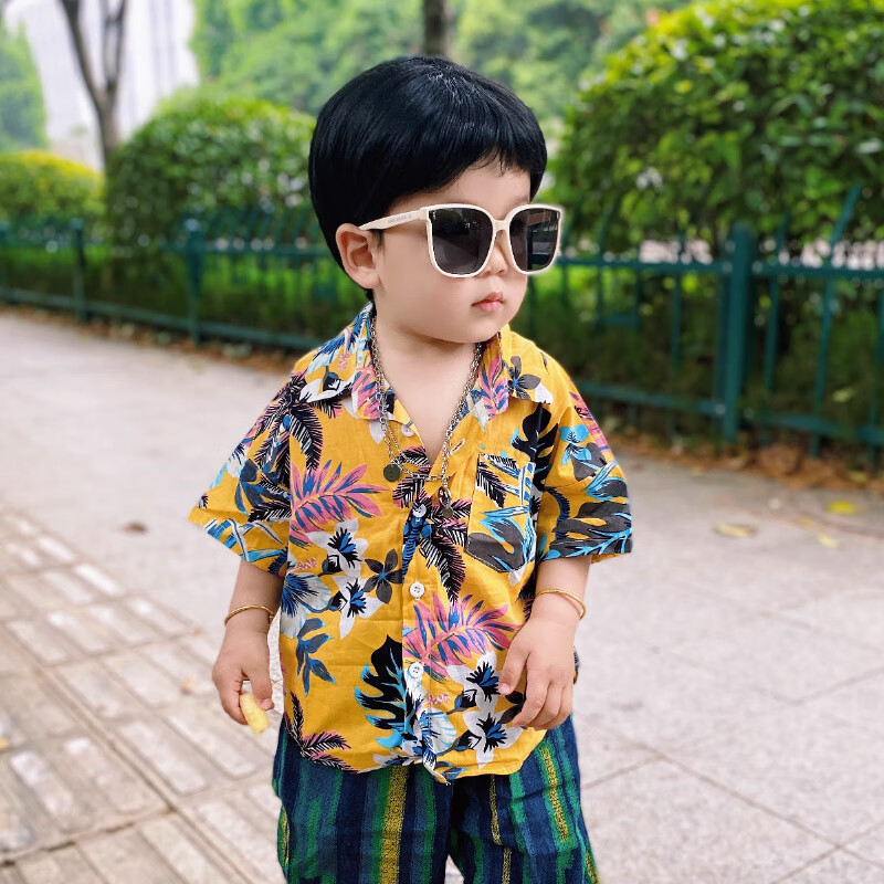 RX优选好物纯色可爱儿童大框太阳镜时尚潮款眼镜个性宝宝墨镜 米色