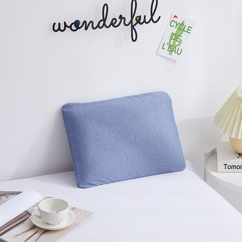 家小优mini小枕头单人超薄小枕头记忆棉办公室薄午睡枕学生面包枕便携