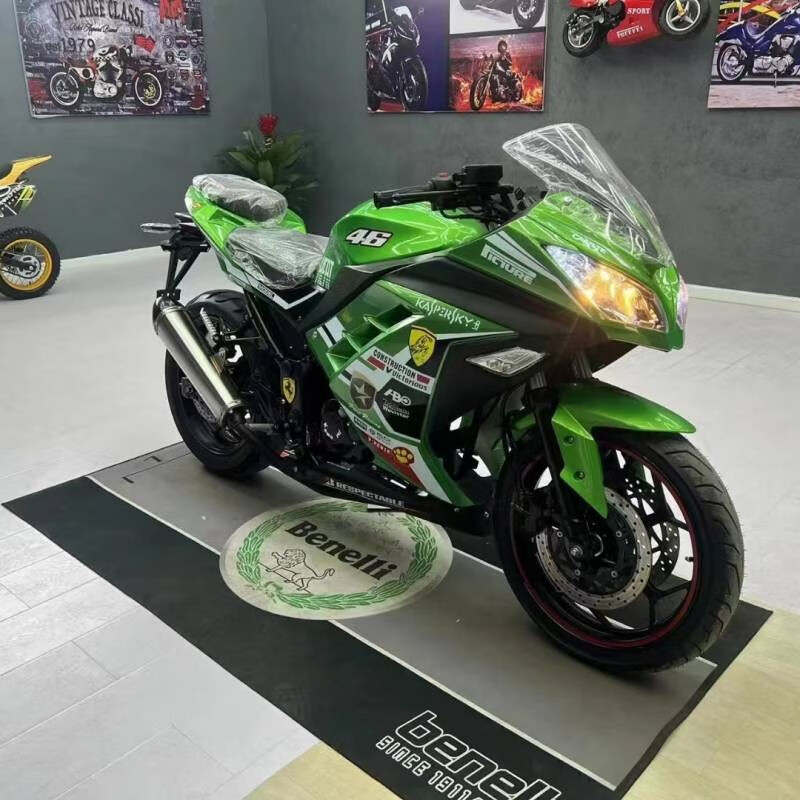 二手川崎款小忍者250cc双缸水冷400cc趴赛地平线燃油摩托车跑车 绿色
