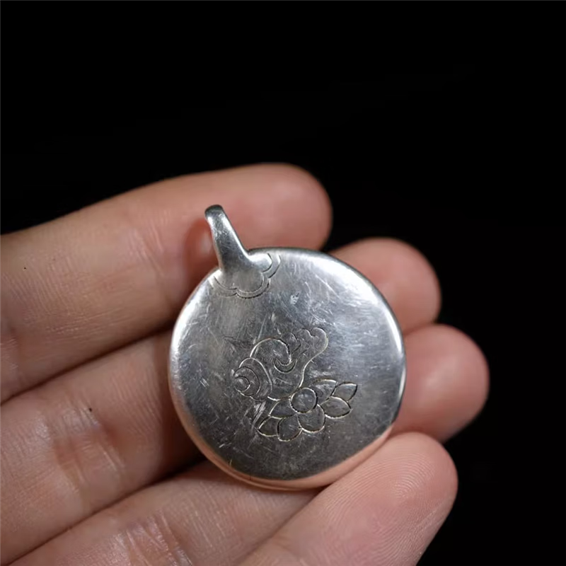 藏式手工迷你小号藏银九宫八卦牌猪鼻文玩配件吊坠挂件藏式老物件 标准