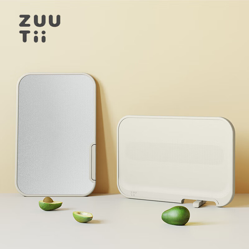 zuutii加拿大案板加强不锈钢水果砧板塑料切菜板双面抗菌防霉无其他夹层属于什么档次？