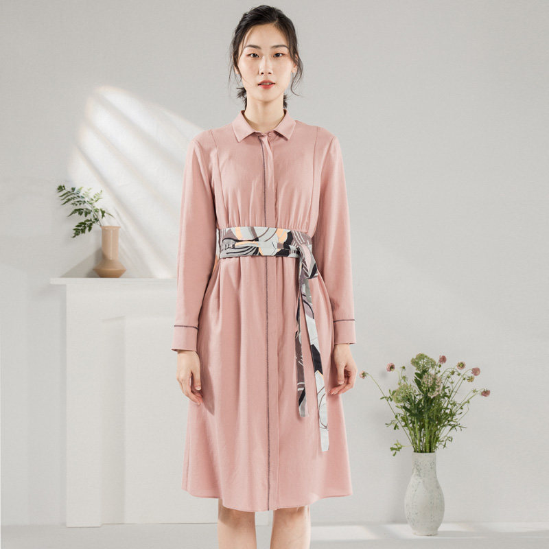 易菲(yifini)春新款衬衫女收腰系带中长款长袖连衣 花蜜粉 0s