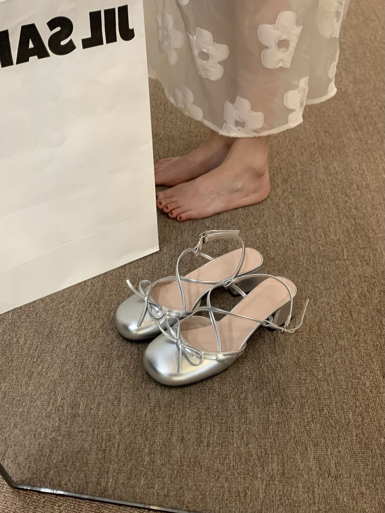 大唐喜乐牛配裙子粗跟玛丽珍女鞋法式银色单鞋夏新款晚晚鞋温柔仙女