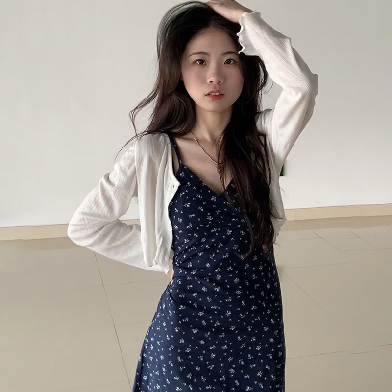 君芳雅碎花吊带连衣裙子搭配一整套时尚春秋装2024年新款女装早春季穿