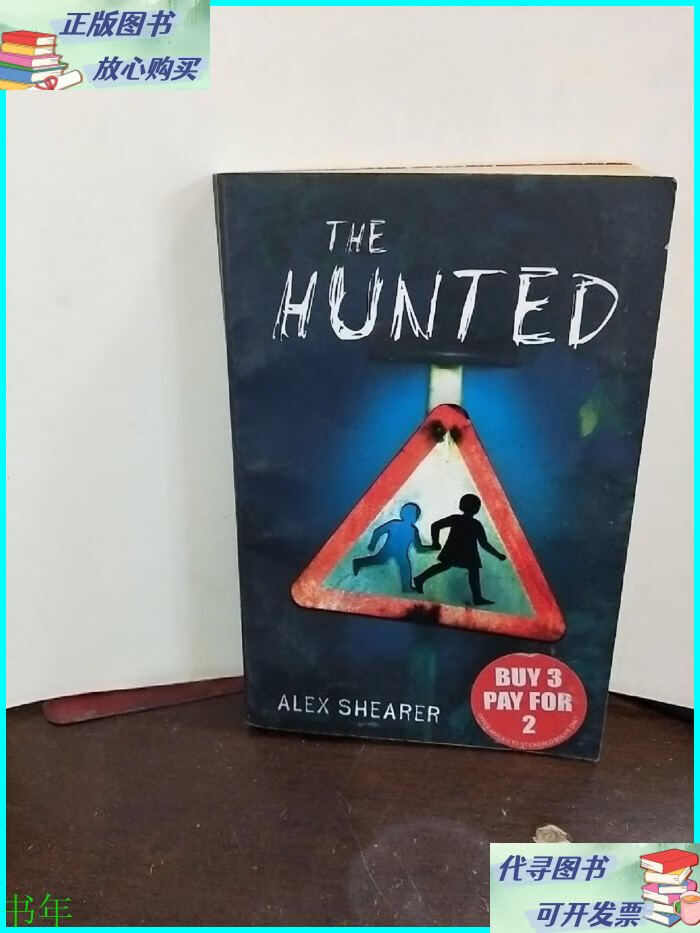 the hunted【译;被追捕的亚历克斯·希勒】 外文社二手书
