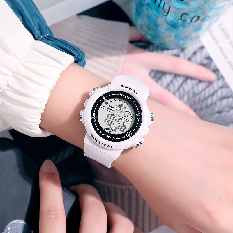 朴里 手表太空人旋转时尚潮流学生手表多功能夜光闹铃表(小太阳) 【小