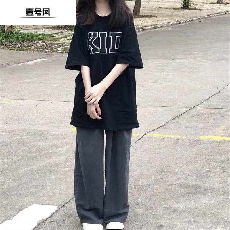 kid黑色短袖 灰色裤子 s