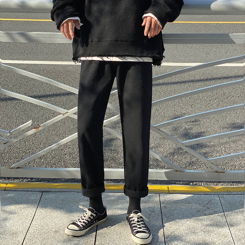 搭配靴子马丁靴高帮鞋的裤子配马丁鞋的春季男式牛仔裤很仙的配卫衣