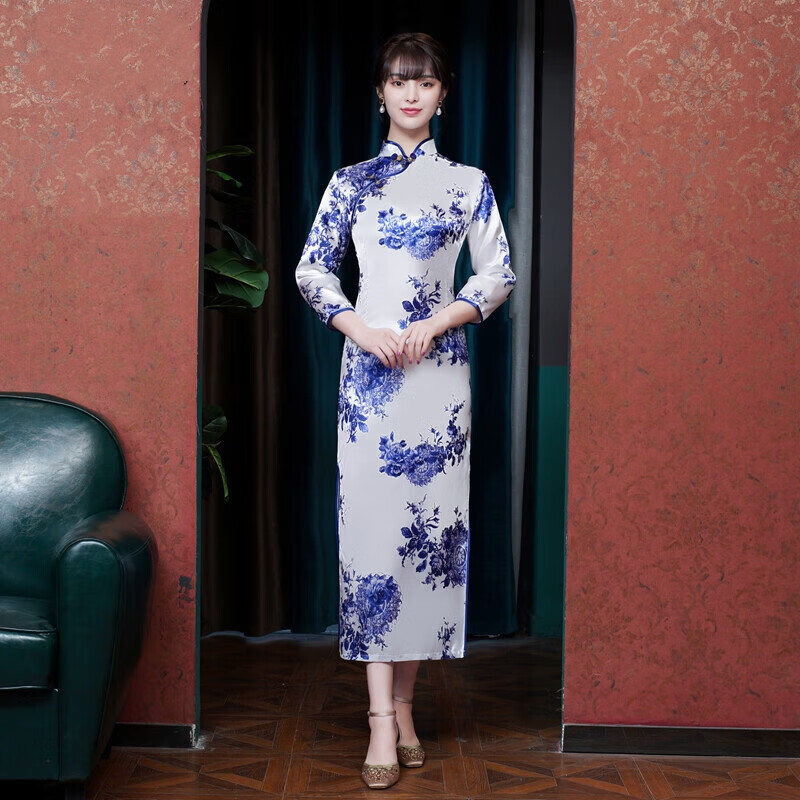 铂朗尼奥青花瓷旗袍长款中国风七分袖改良宴会礼仪妈妈显瘦大码民族风