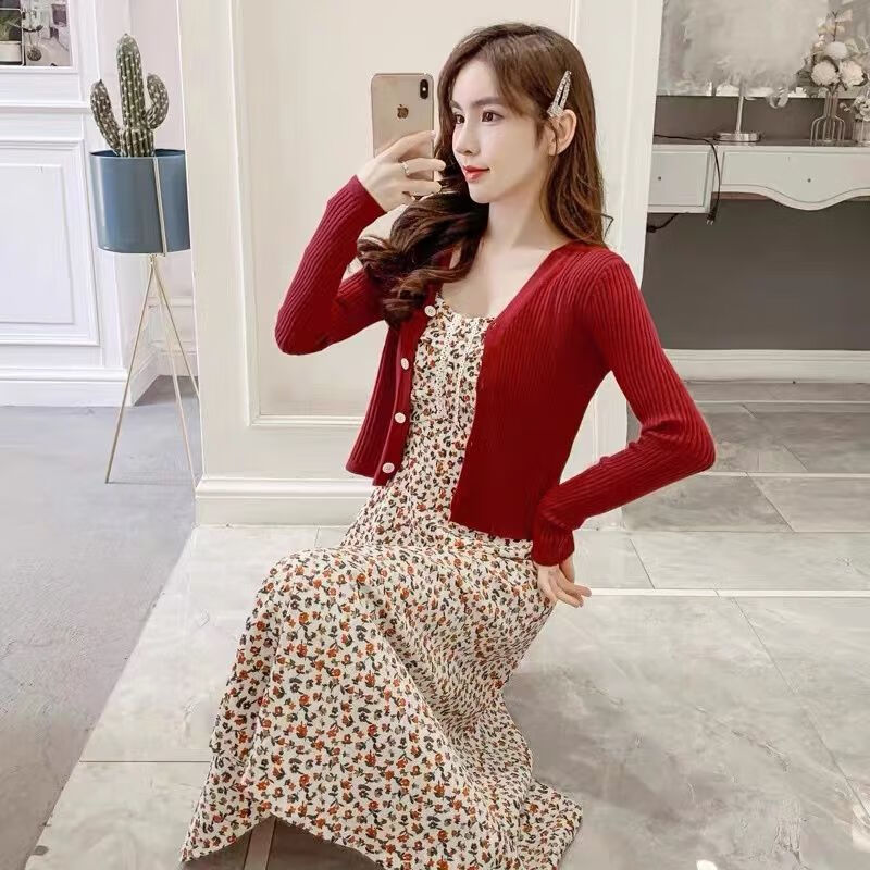 搭配裙子的小外套秋冬季两件套冰丝外套吊带连衣裙子女春秋 红色披肩