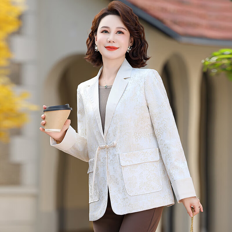 孜颜中老年女装春秋外套女2026年最新款50-60岁洋气妈妈装小西装上衣 1890151米白 XL 【建议80-100斤】