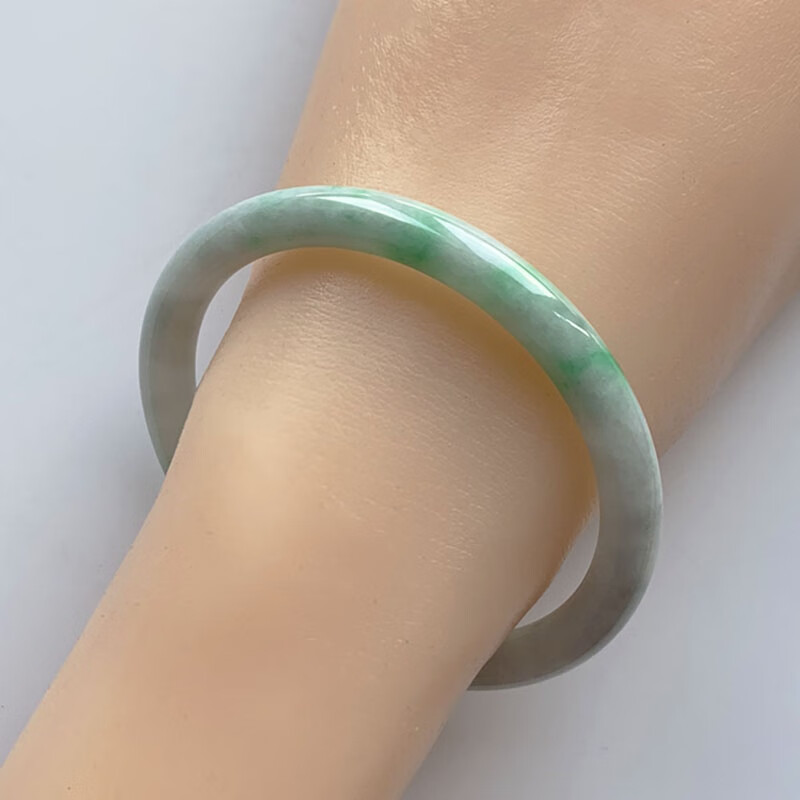 永红旺美人条 阳绿飘花细条翡翠手镯58 缅甸冰糯种细圆母节送女友 阳