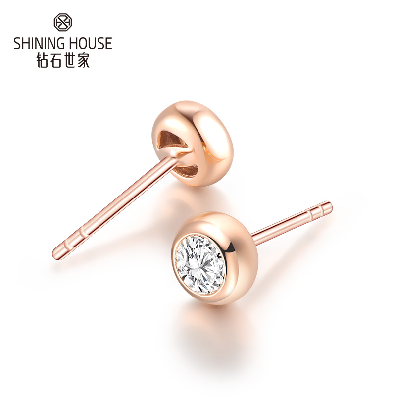 钻石耳饰钻石世家18K金钻石耳钉到底要怎么选择,评测哪款质量更好？