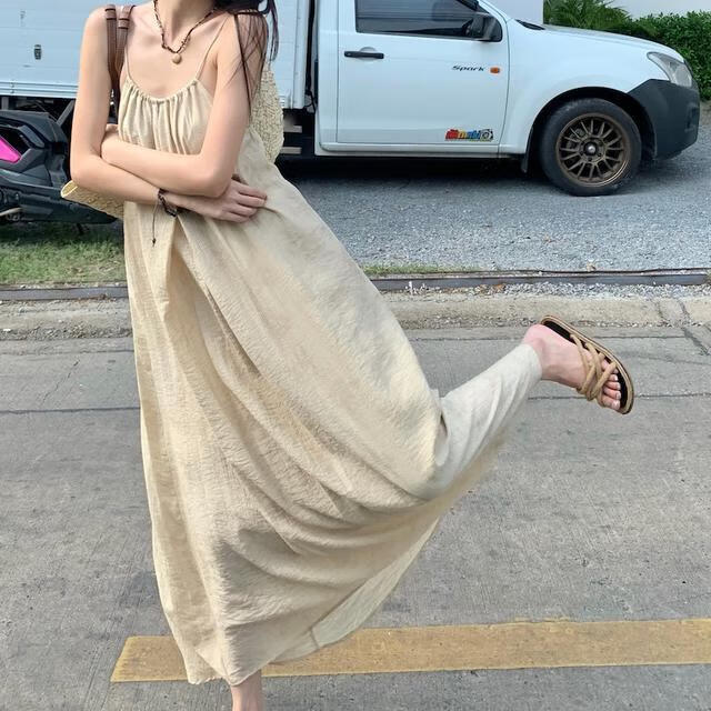 綺岑神明少女裙夏季復(fù)古法式吊帶連衣裙女禪意寬松中長(zhǎng)裙遮肉顯瘦氣質(zhì) 卡其色 S
