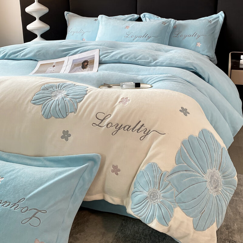 J.H.Longess 高克重保暖秋冬绣花牛奶绒床单刺绣四件套加厚床品套件 芬芳蓝NHML 床单款/1.8m床(被套200*230cm)