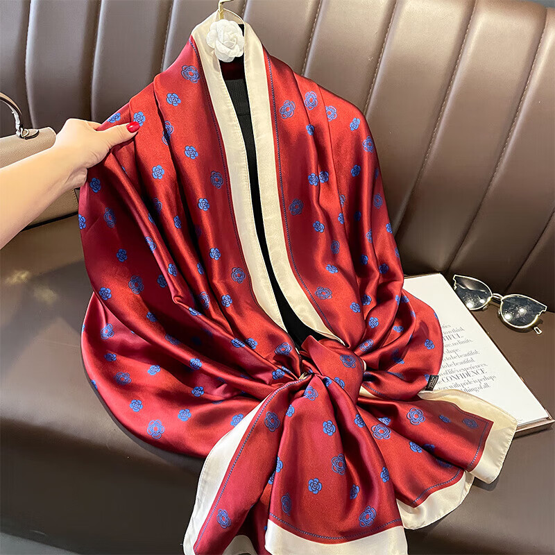 瑞欣菲夏季防晒防晒披肩红色小花丝巾女印花波点仿真丝围巾新丝缎沙滩