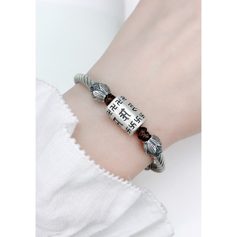 适合手围15-19厘米内戴