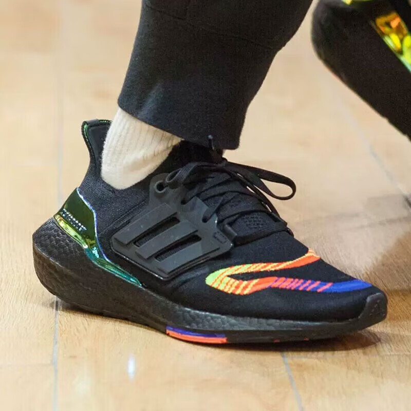 阿迪达斯 (adidas)男鞋 新款ub爆米花运动鞋透气轻便休闲鞋马拉松慢跑