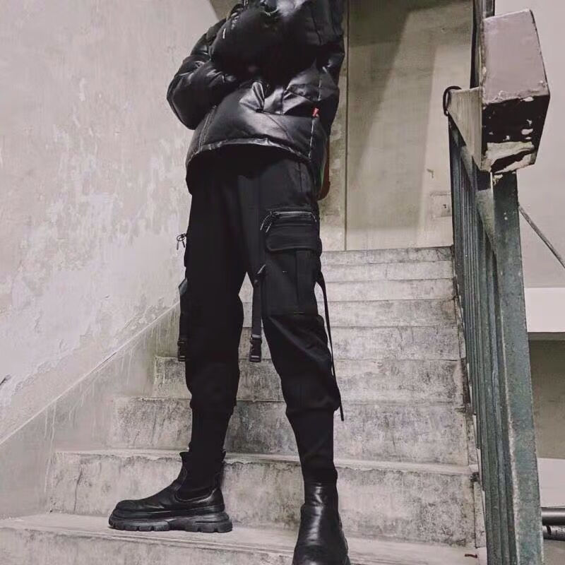 予愿20岁-30岁宽松工装裤搭配马丁靴的裤子黑色工装裤男潮牌百搭束脚
