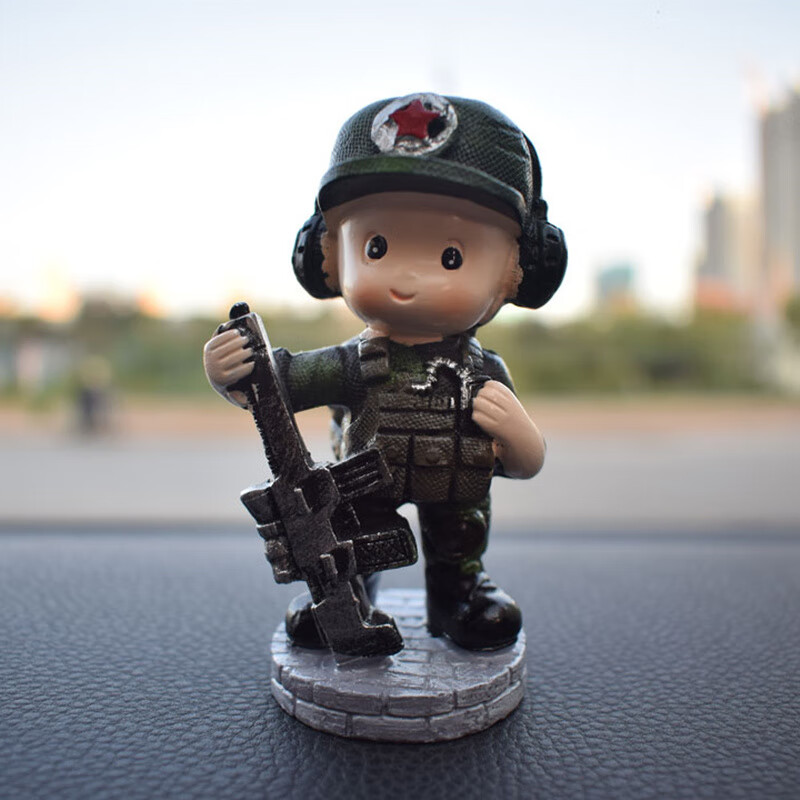 贤祥汽车摆件车载小红旗退伍军人军旅士兵手办模型装饰用品 红色