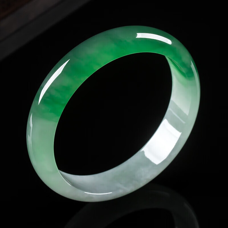 之星高端缅甸老坑翡翠手镯冰种少女款浅绿飘绿宽版细条春彩玉石镯子贵