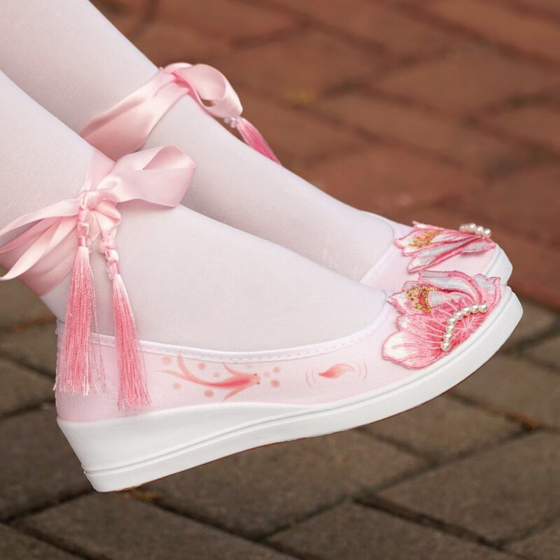 梨娑 古装风民族风汉服鞋绣花鞋古风汉服鞋女民族风增高绣花布鞋儿童