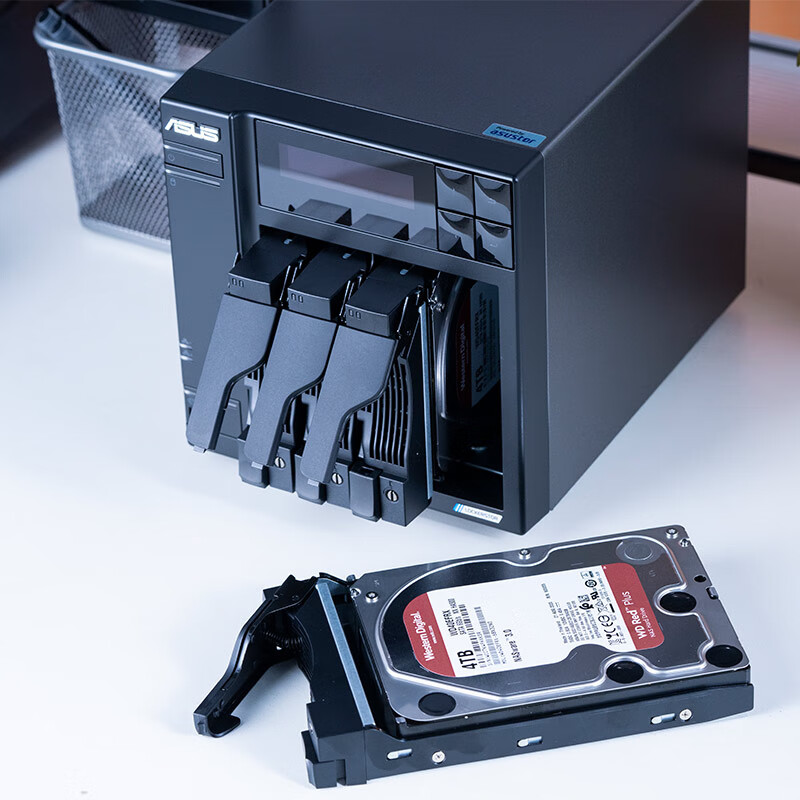 华硕（ASUS）AS6704T 4盘位四核心处理器NAS网络存储/私有云存储服务器/网盘个人云/文件备份/双2.5G口